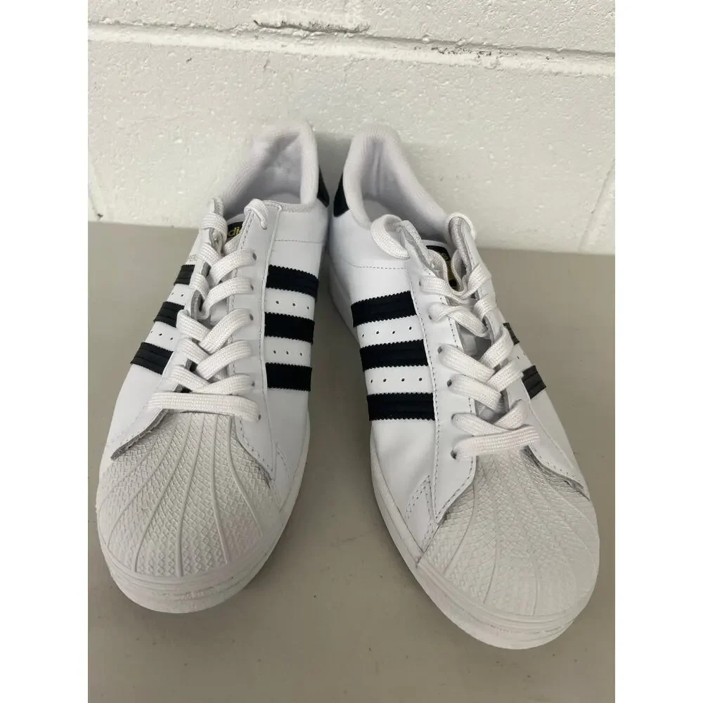 New Adidas WOMENS 11 Superstar White Black Leather Shell Toe Shoes FV3284 - Picture 3 of 5